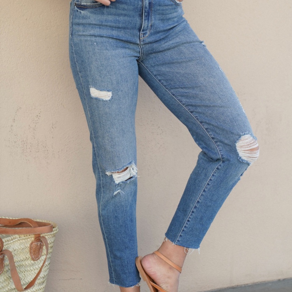 Carly Jeans Demin in “Chrissy”
